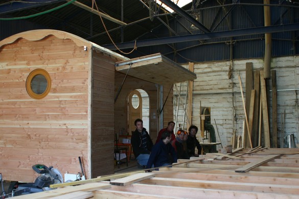 Les constructeurs de roulottes. 