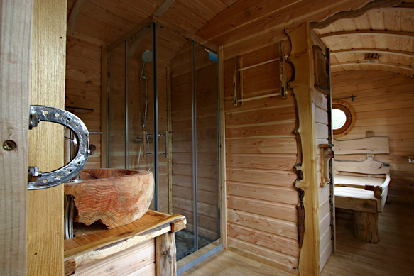 Roulotte semie équipée installée en Camargue.