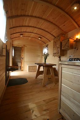 roulotte dans la Creuse près de Aubusson .