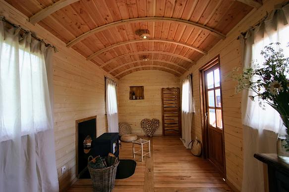 roulotte près de Salers et Aurillac. 