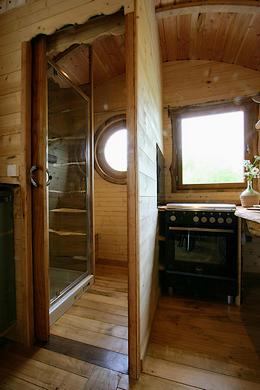 roulotte dans l'Aveyron à proximité du Tarn.