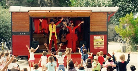 Roulotte de spectacle.