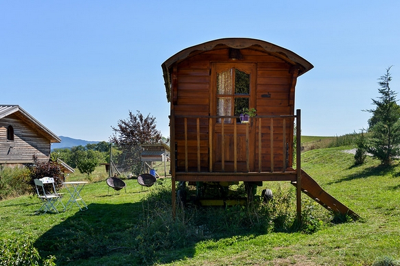 Roulotte et le toit en contre plaqué de Bouleau marine.