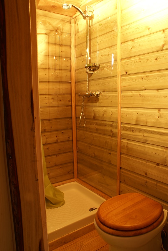 Photo salle de bain de la roulotte 2