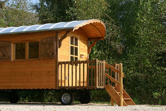 Petite roulotte de jardin